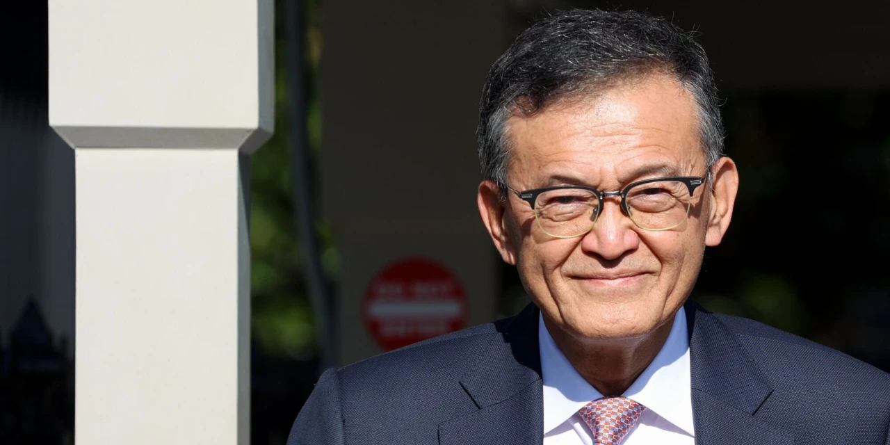 Intel Stock Falls After Loss Exceeds Forecasts