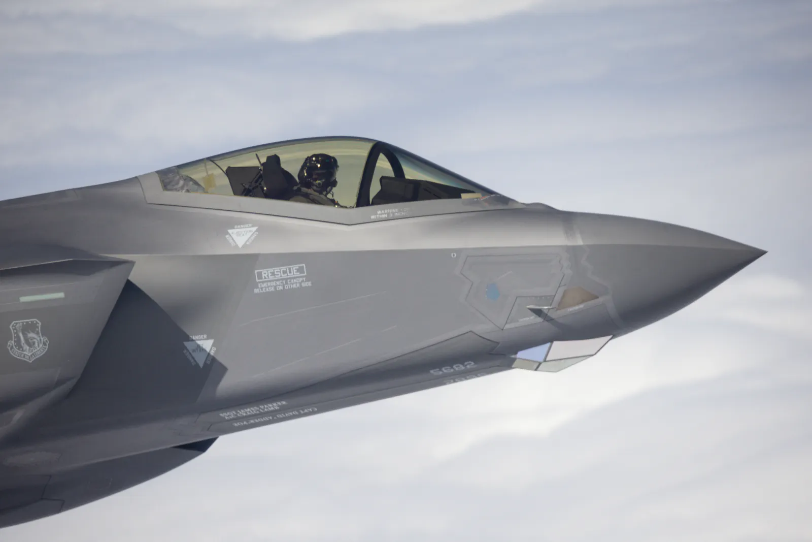 Lockheed Martin dives on diminished outlook for F-35s