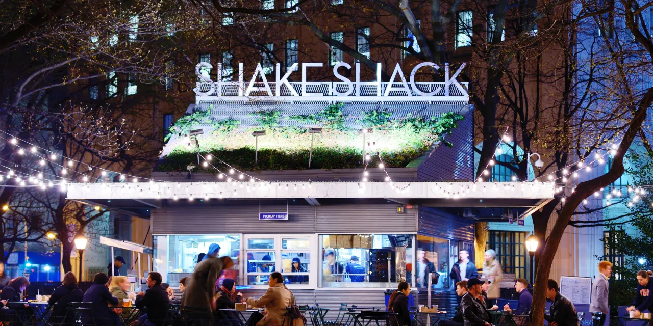 Shake Shack’s Big Shack burger is more than an internet sensation. Here’s what it says about the restaurant business.