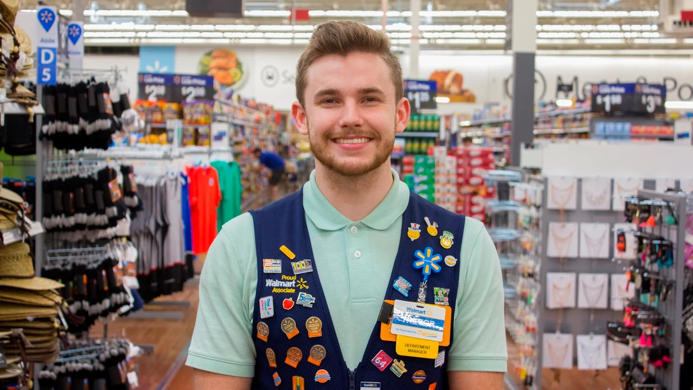 Forget Walmart: This E-Commerce and Fintech Giant Is Growing 40% YoY and Is a Better Buy