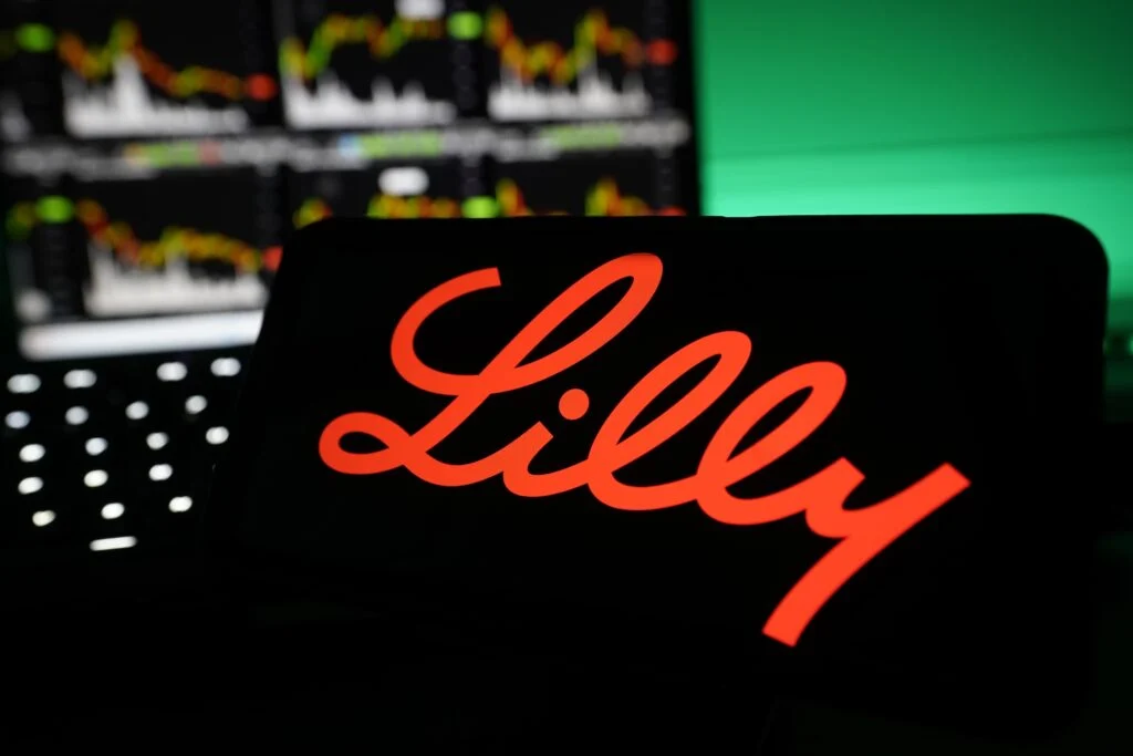Eli Lilly Builds $1.5 Billion Inventory Of Experimental Weight-Loss Pill As FDA Decision Looms