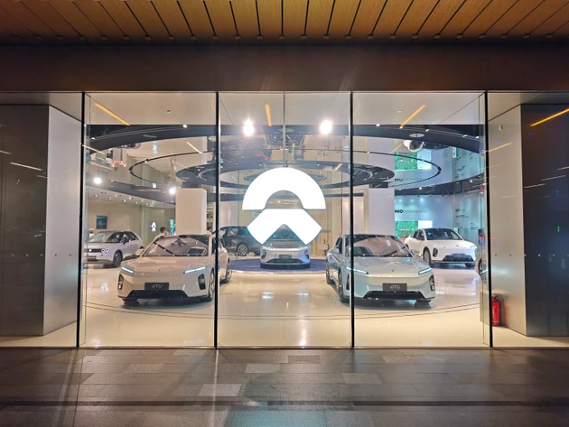 NIO extends battery swapping partnership with CATL