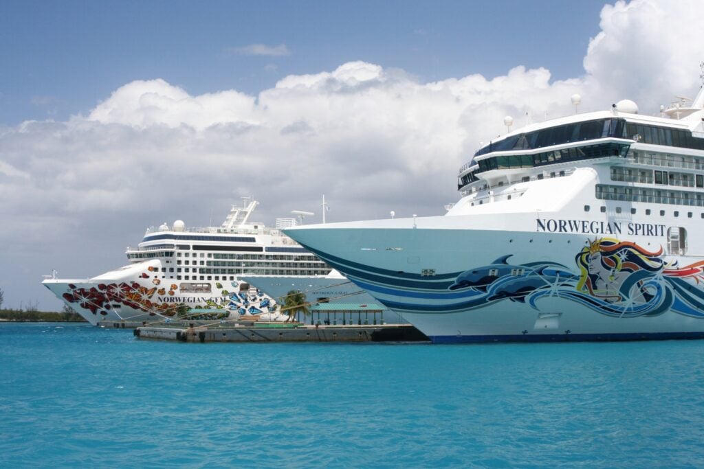 Analyst Disappointed With Norwegian Cruise's Guidance, Says 'Investor Base Lost Faith'