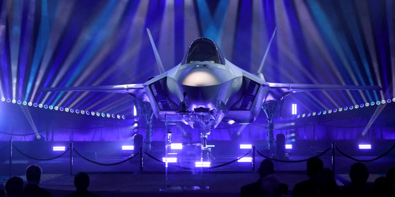 Pentagon’s F-35 Deal Locks in 10 Years of Jet Orders