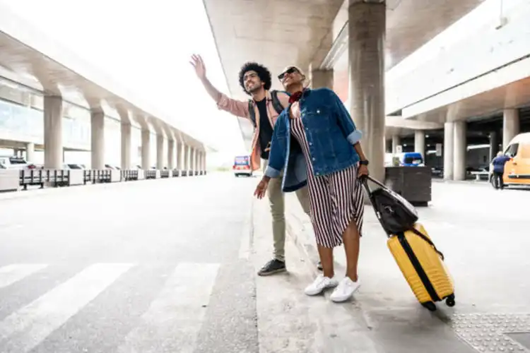 Lyft reintroduces shared rides at airports