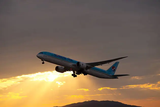 Southwest leans toward Boeing 787 for long-haul flights, Reuters reports