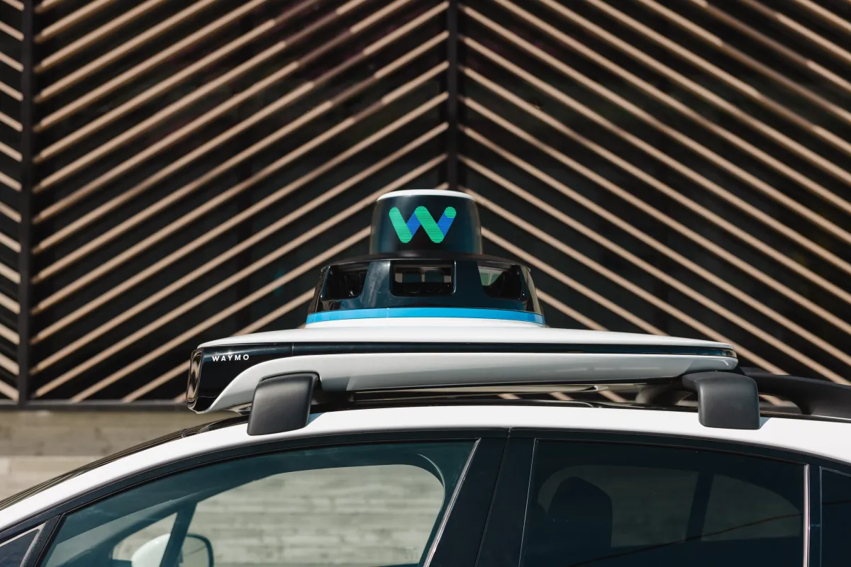The price gap between Waymo and Uber is narrowing
