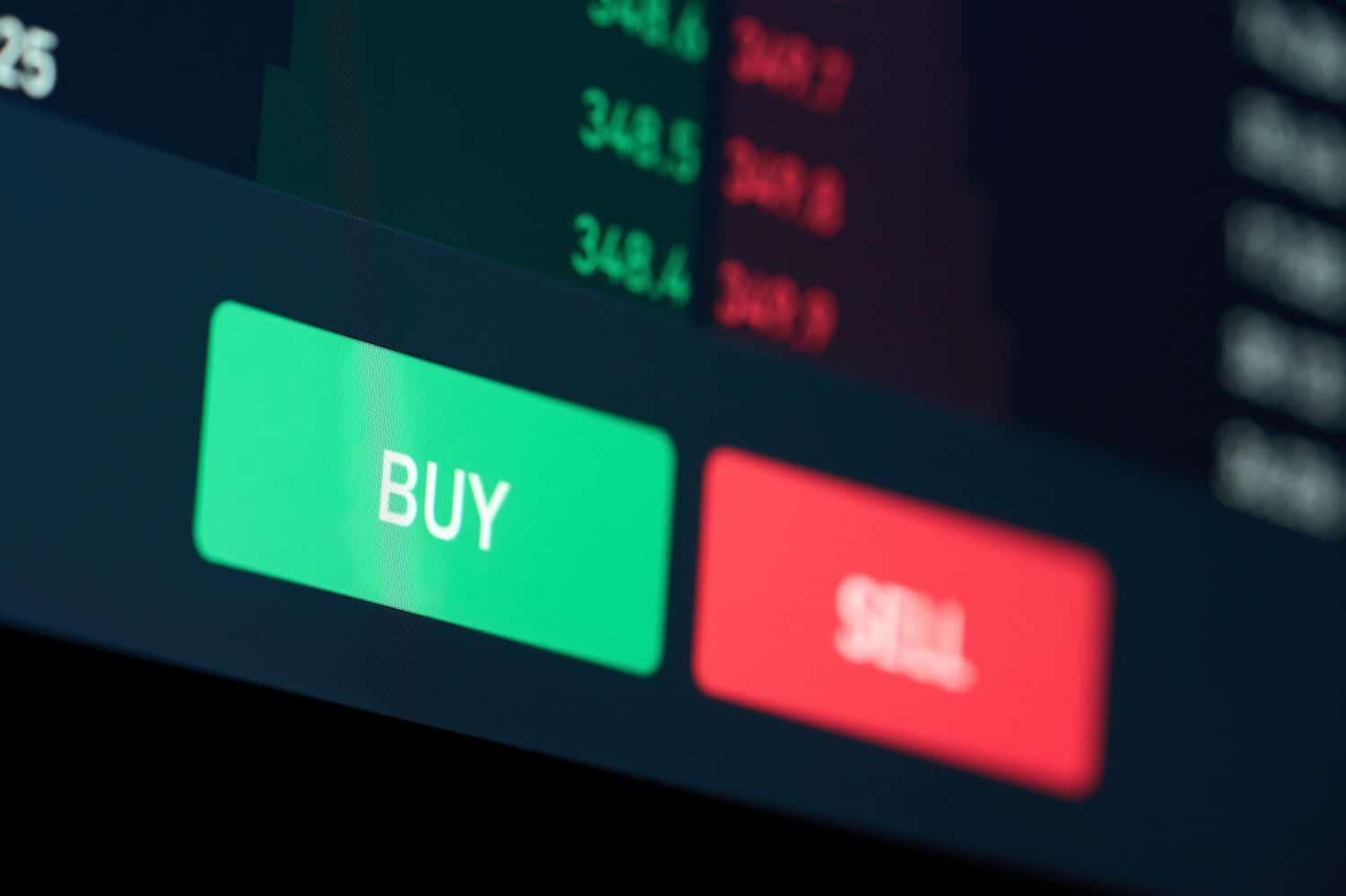 Amazon Stock Outperforms Bitcoin During Market Downturns Despite Crypto's Superior Long-Term Returns