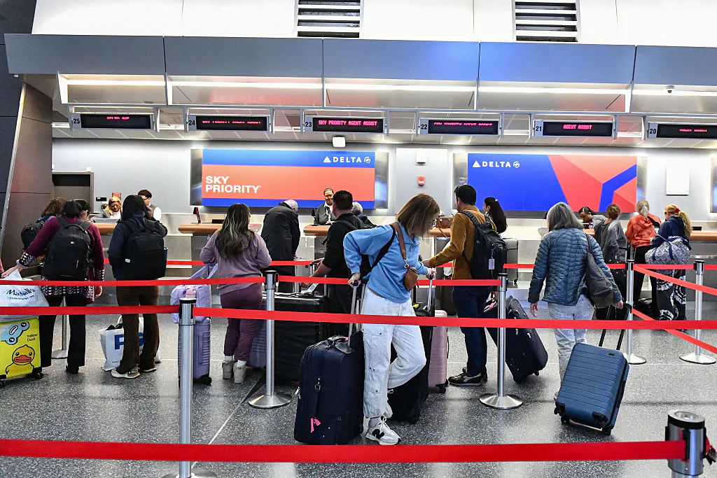 Airlines climb with end of shutdown in sight, despite widespread flight cancellations