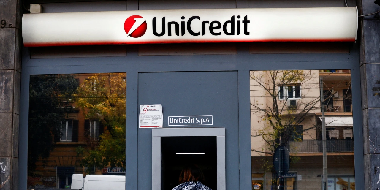 UniCredit CEO Vows to Be More Proactive on Commerzbank After Offer