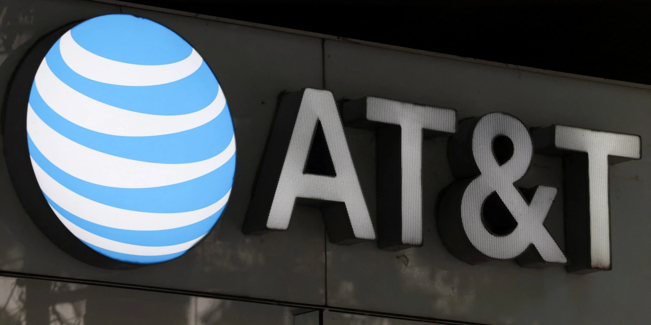 AT&T Revenue Ticks Up on Advanced Connectivity Growth