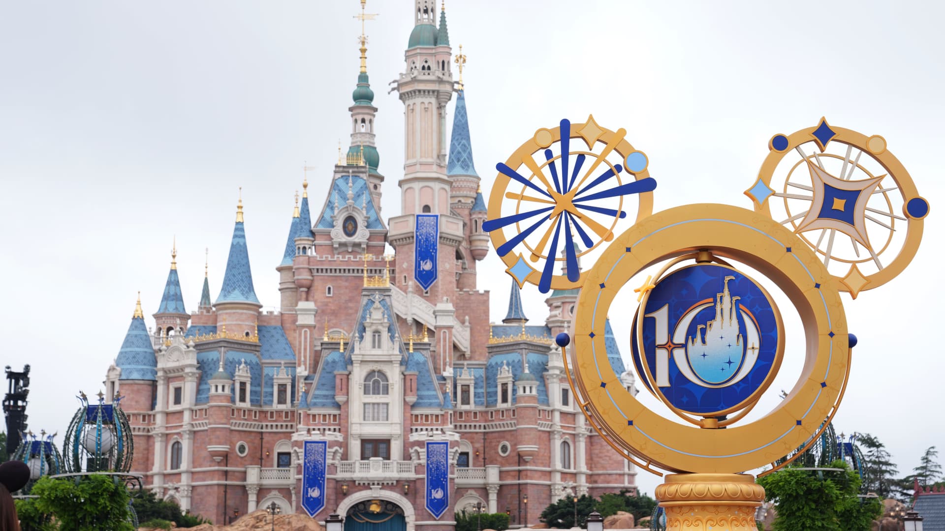 Bob Iger reflects on 10 years of Shanghai Disneyland as it defies the Chinese pullback