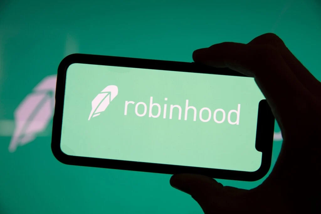 Robinhood Earnings Are Imminent; These Most Accurate Analysts Revise Forecasts Ahead Of Earnings Call
