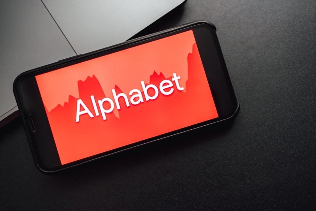 Alphabet's $482B Wipeout Sparks AI Spending Fears: Is QQQ's Big Tech Exposure Becoming a Risk?