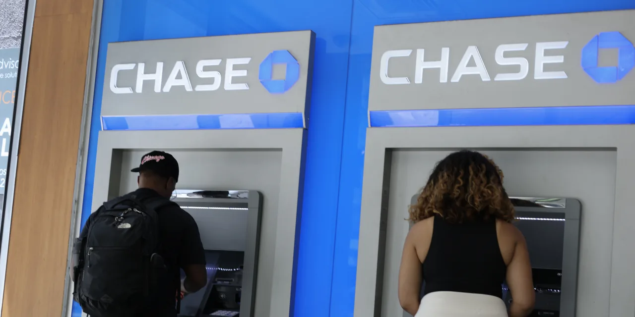 JPMorgan, Disney, and 8 Other Quality Stocks for a Teetery Market