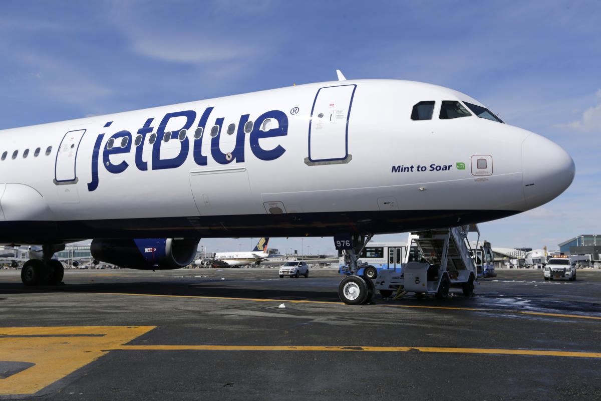 JetBlue stock plunges as much as 19% as profitability goal hits setback - Yahoo Finance