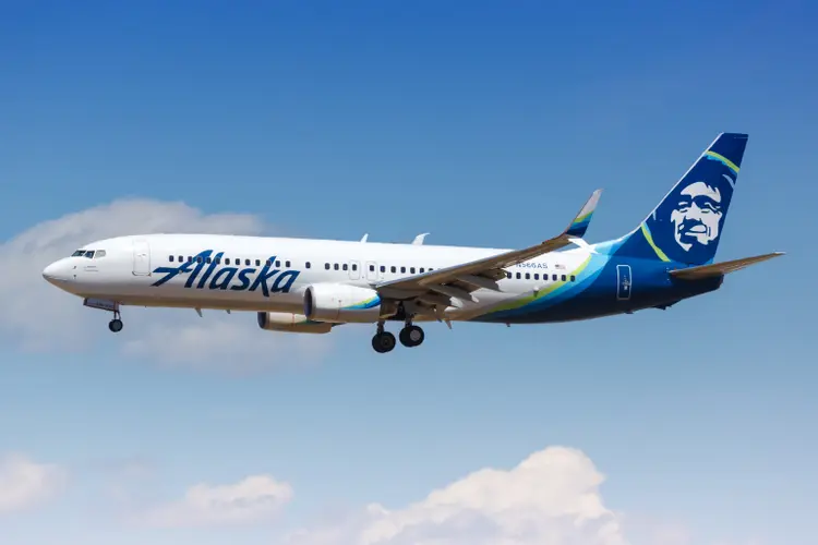 Alaska Air to buy more of Boeing's larger 787-10 variant