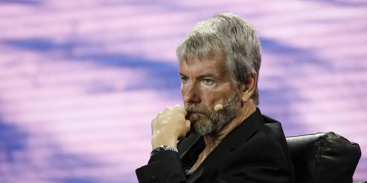 Strategy, Other Stocks to Buy Amid Software Selloff: Technical Analysis