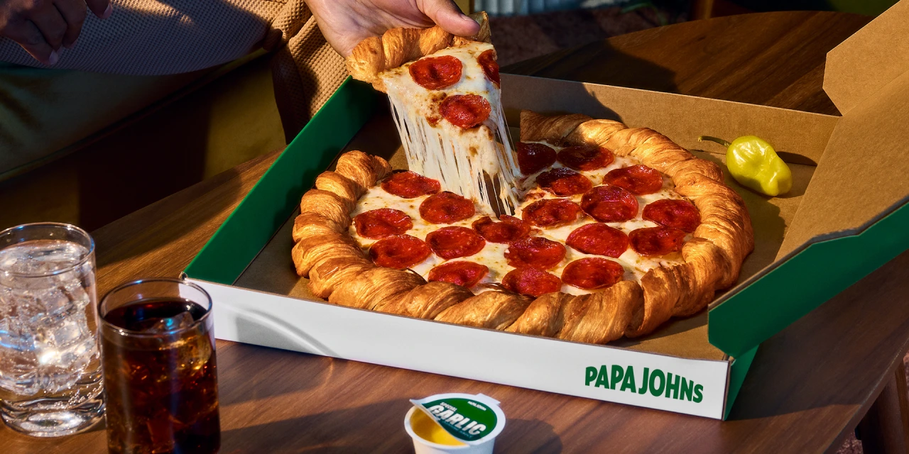 Papa John’s CEO Focuses on Competing, Not Take-Private Bid