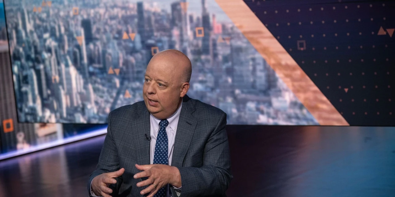 GM CFO Shrugs Off Imminent Gas Price Worries