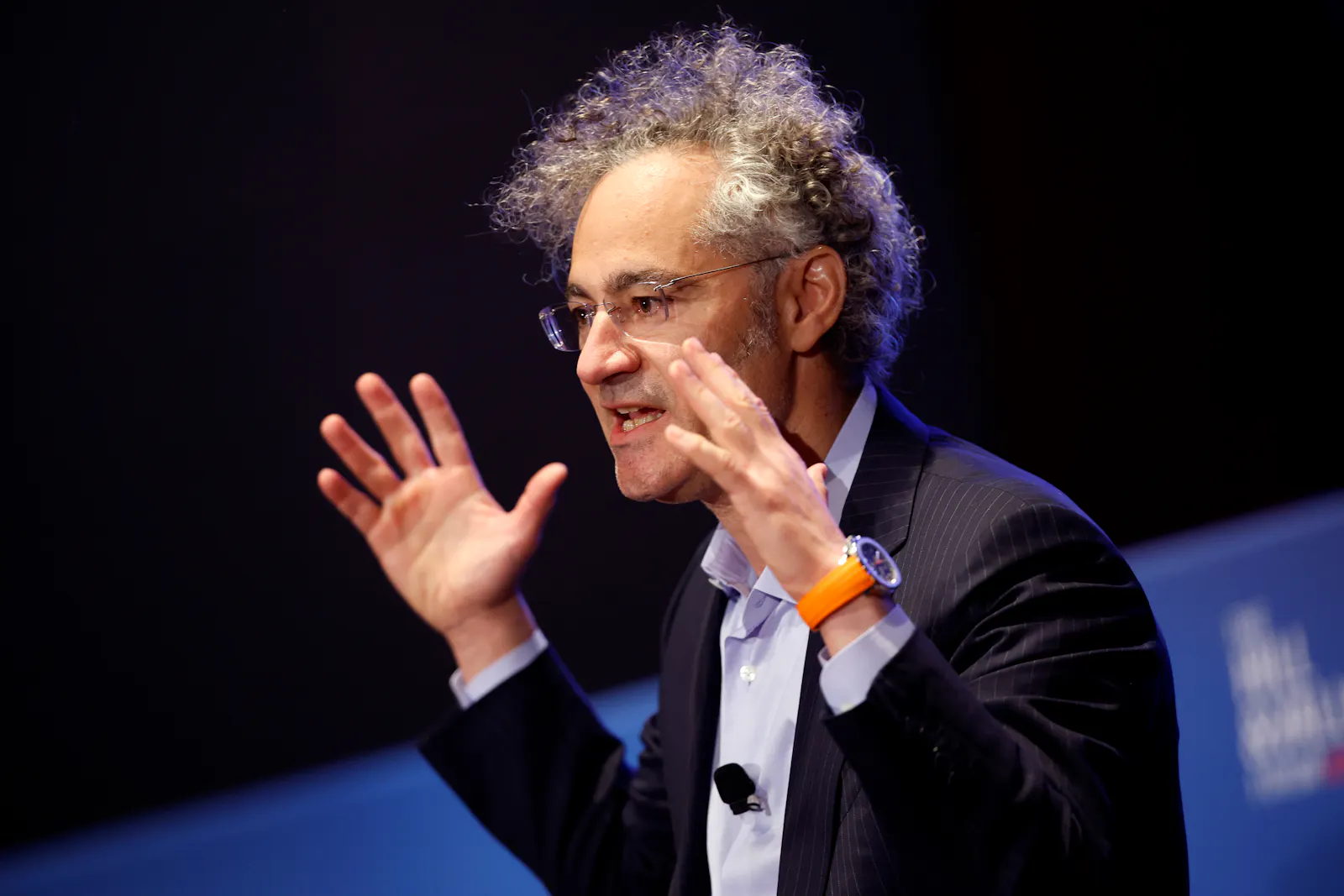 AI upswing pushes Palantir to new record high