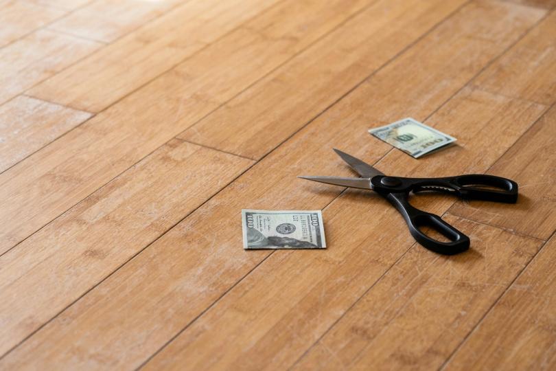 Scroll moves to cut costs after top protocol migrates to Optimism