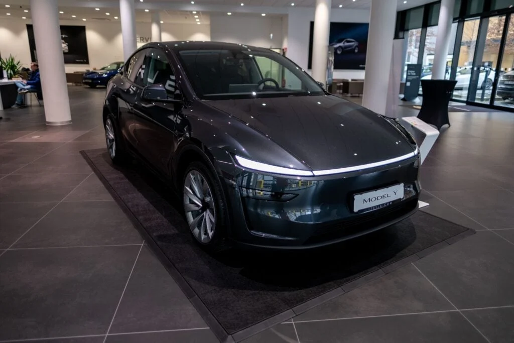 YouTuber MKBHD Hails Tesla Model Y Performance, Calls EV Giant's Self-Driving Technology 'The Best'