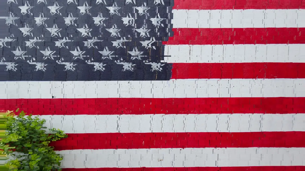 Bitcoin appears to have decoupled from midterm cycle bottom history