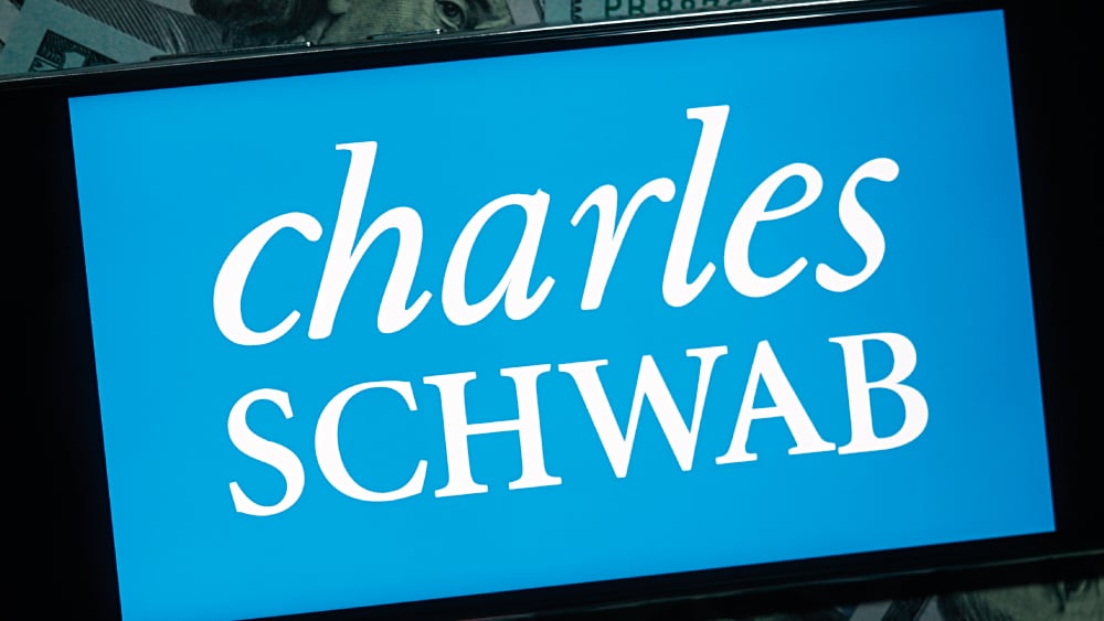 Charles Schwab, Robinhood In Or Near Buy Zones But Interactive Brokers Triggers A Sell Signal