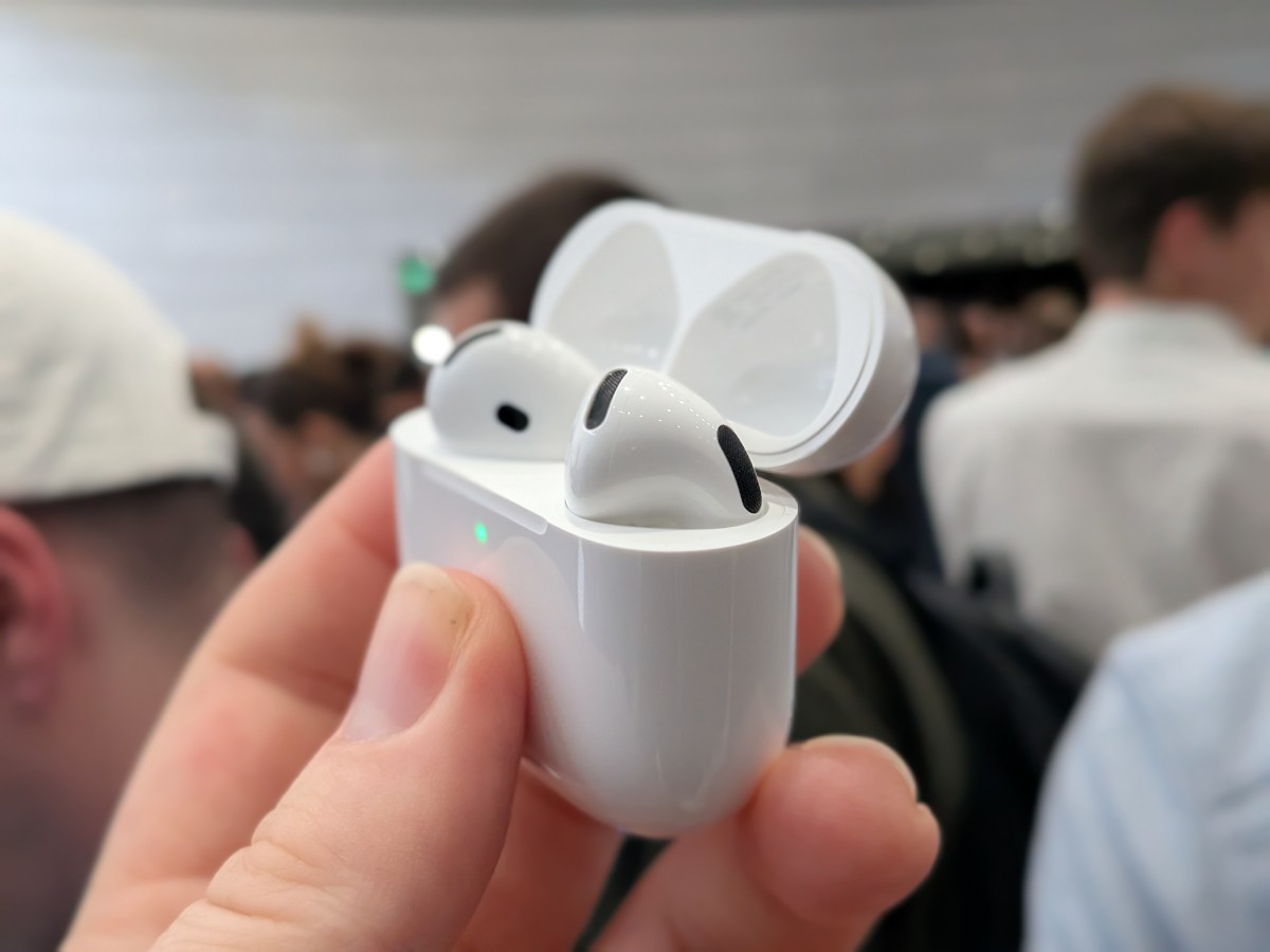 Apple’s new macOS update reportedly contains a video of AirPods with a camera