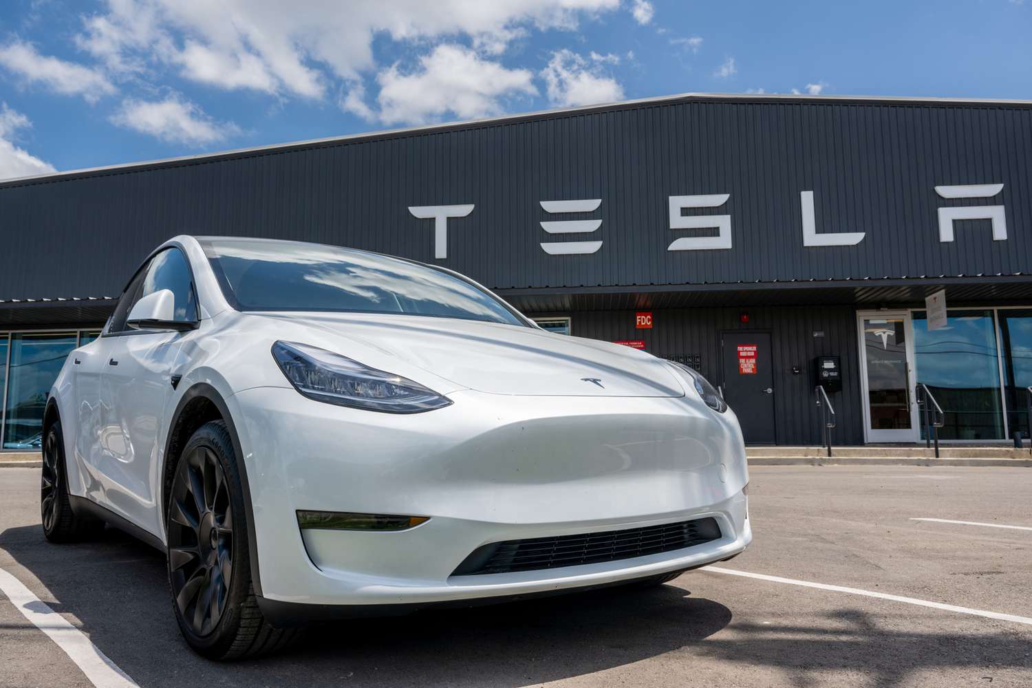 What To Expect in Markets This Week: Tesla, Google Lead a String of Big Earnings Reports