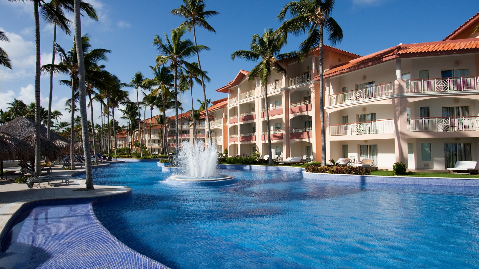Pebblebrook Hotel Trust Holds Its Dividend Following A Fair Value That Looks Close
