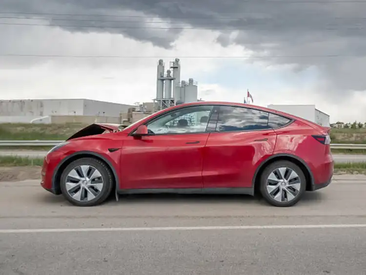 Tesla found to be 33% guilty in fatal Florida autopilot crash