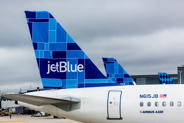 JetBlue sinks further into the red on lower capacity, higher operating costs