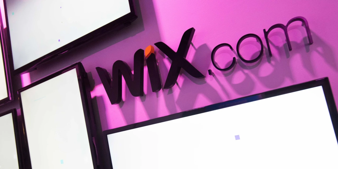Wix.com Slashes 20% of Staff, Lowers Outlook as Restructuring Continues
