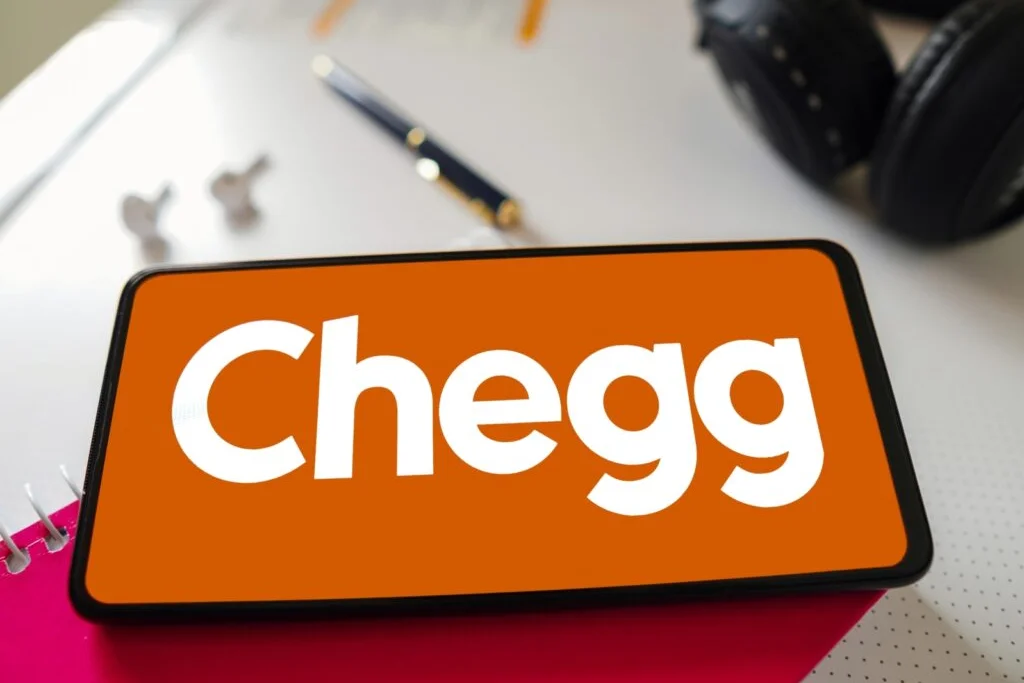 Chegg Stock Slips After Q3 Results, 21% Workforce Reduction, Weak Q4 Guidance