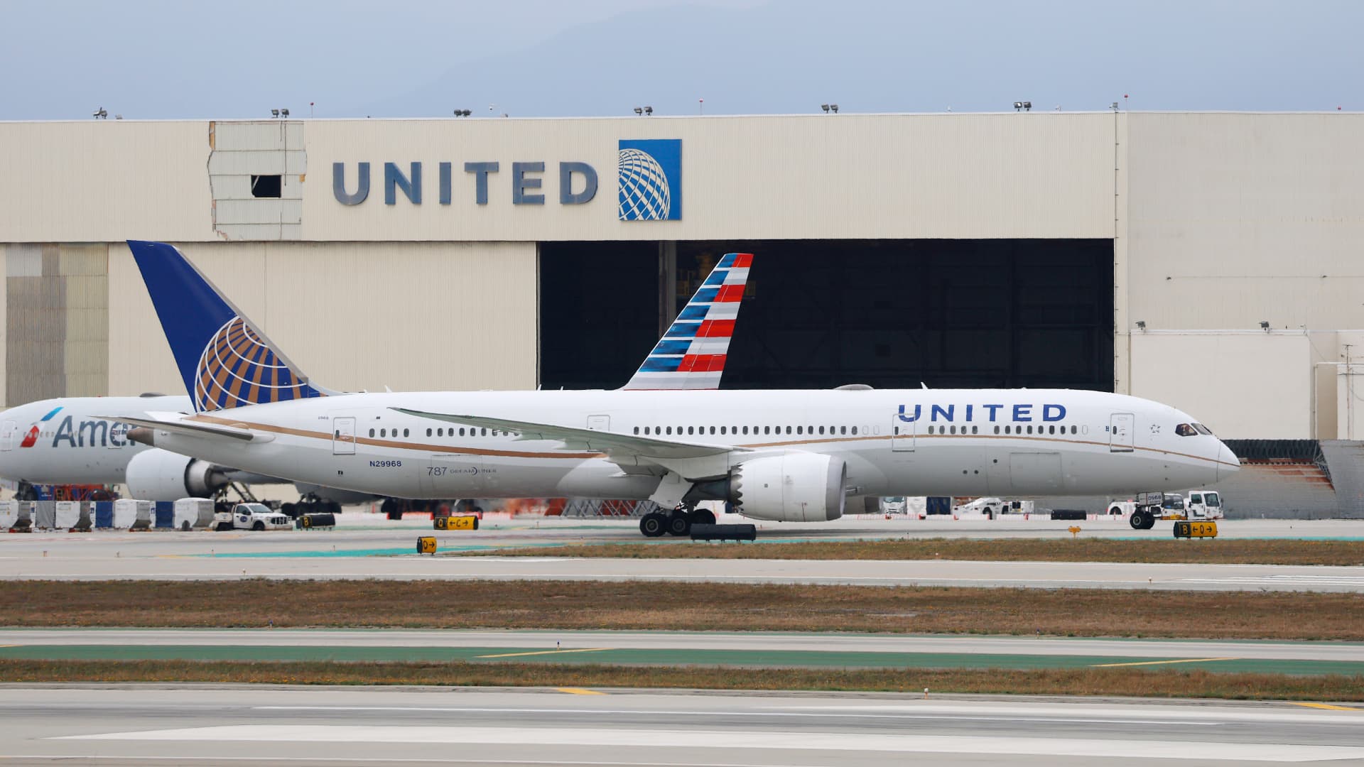 United CEO brushes off airline mergers after American rejection: 'There's nothing'