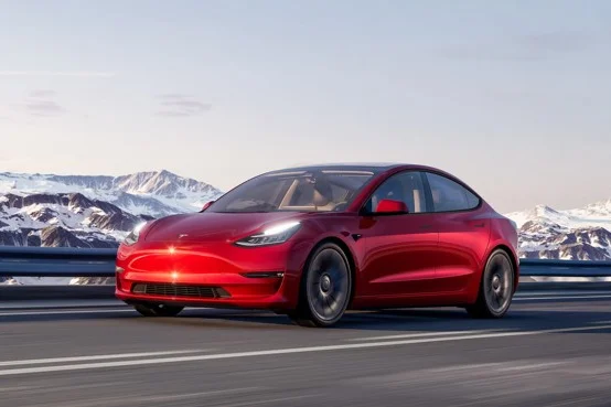 Tesla Analyst Says 'This Quarter Was Nothing To Write Home About' But…..