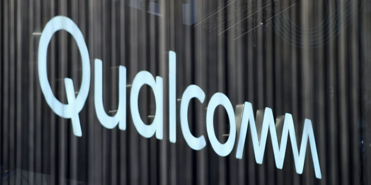 Qualcomm’s stock falls as memory woes weigh on earnings