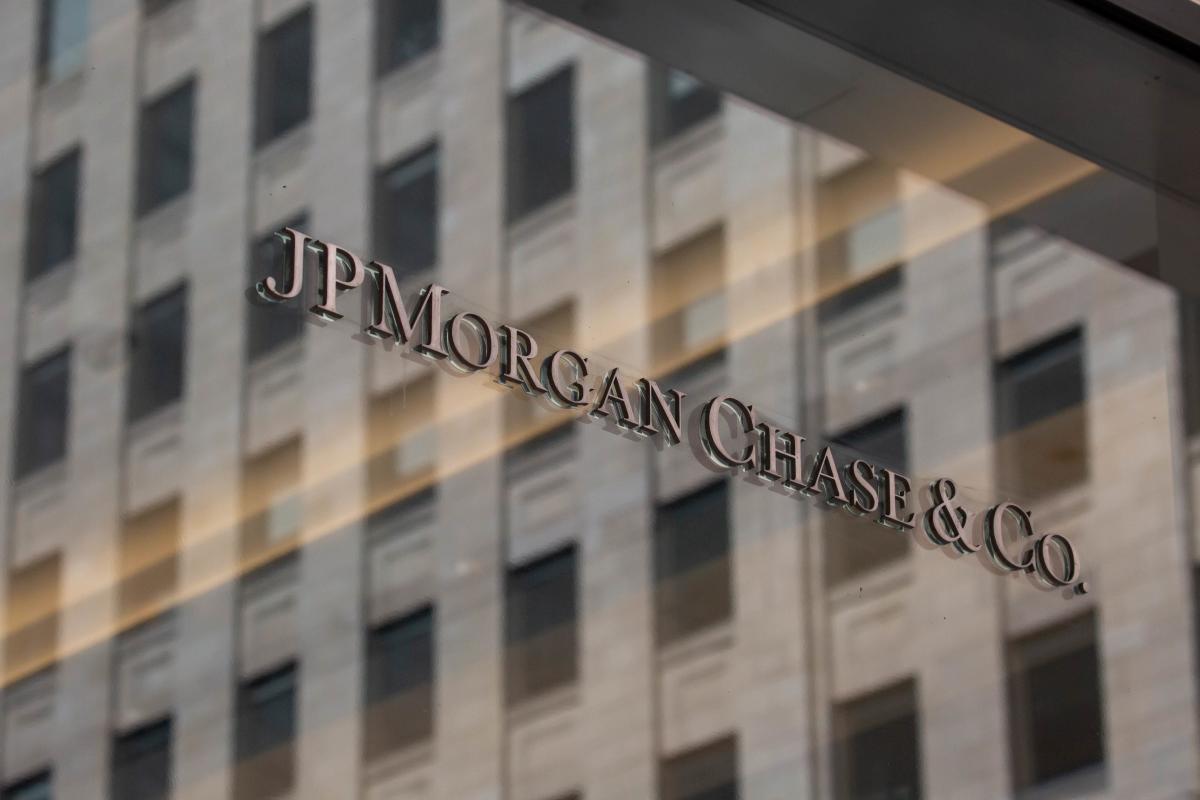 Ex-JPMorgan Gold Trader Found Guilty of Fraud in Spoofing Trial - Yahoo Finance