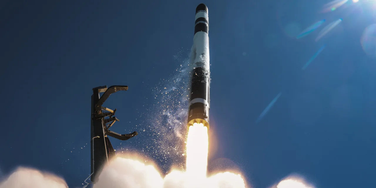 Space Stocks Rally. What the Charts of Rocket Lab, AST SpaceMobile Say.