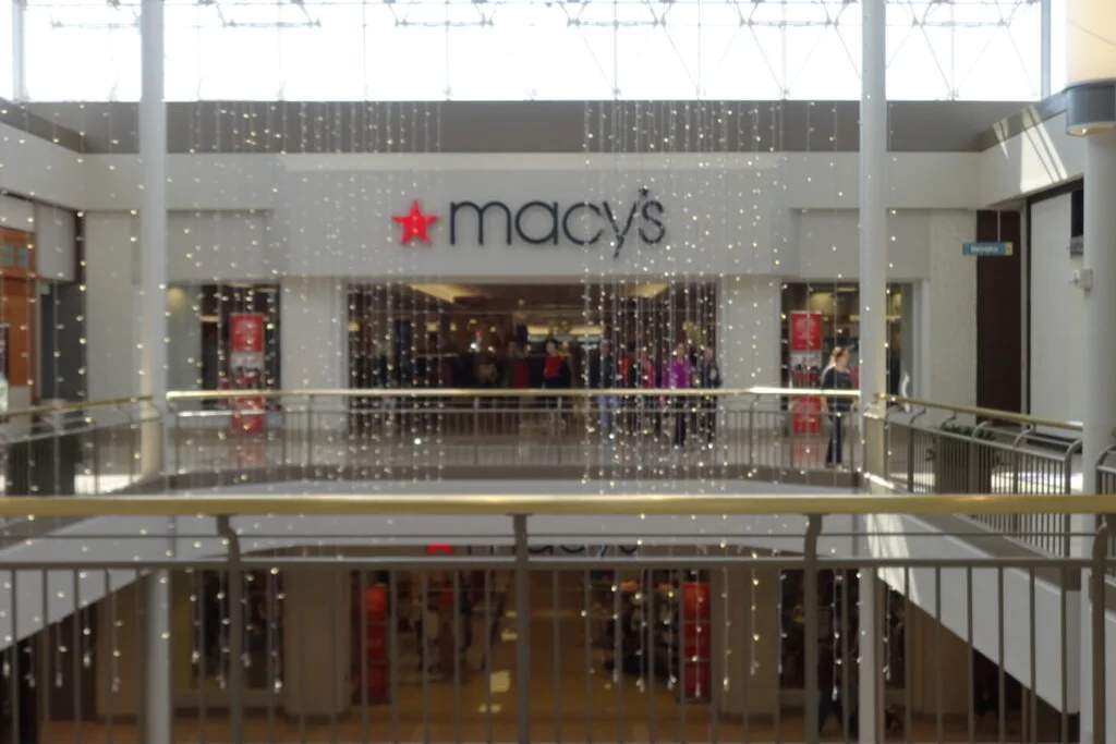 Back To The Office: Macy's Reportedly Takes A Stand With In-Person Policy - Macy's - Benzinga