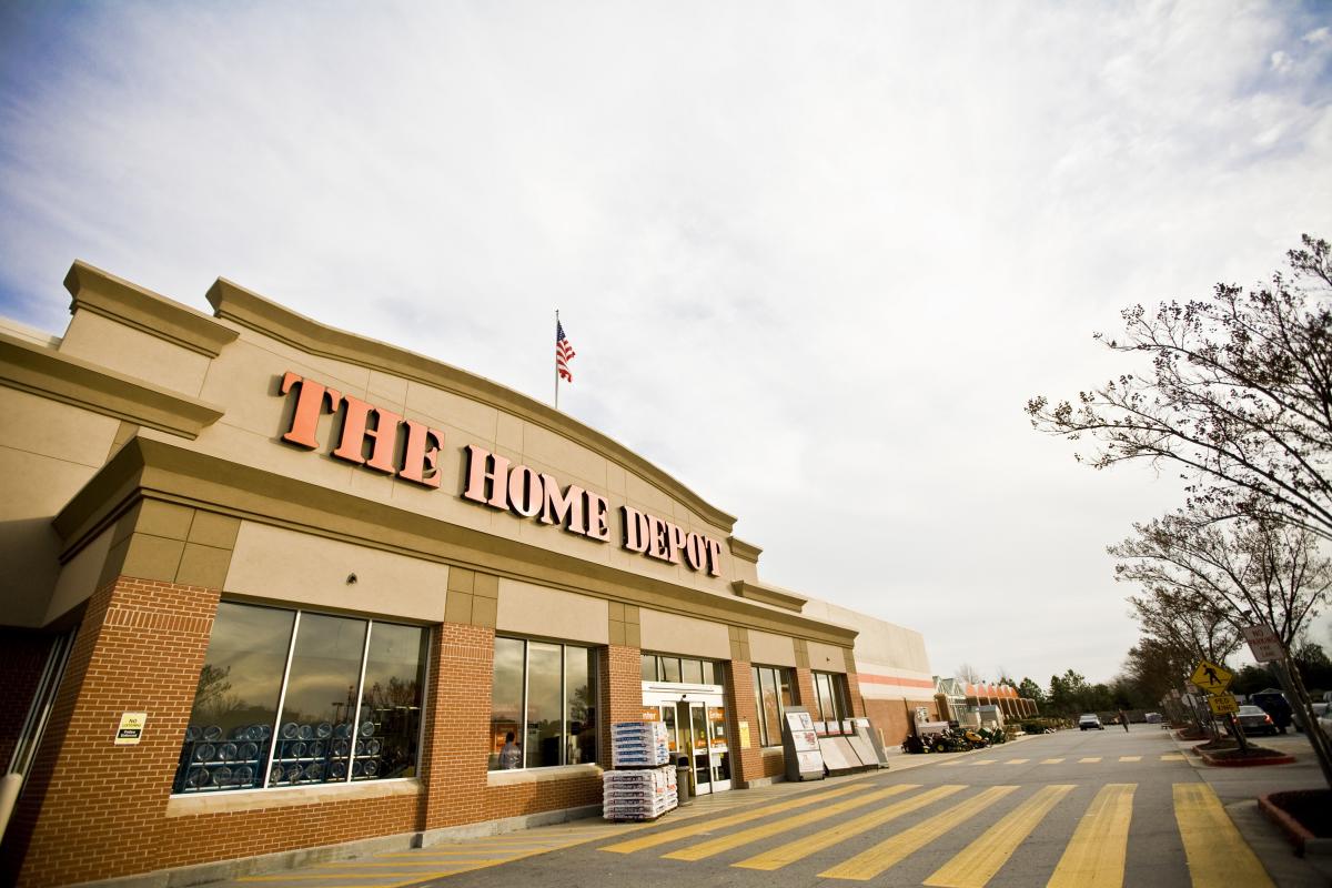 Looking to Buy Home Depot Stock? This Might Be Its 1 Secret to Success - Yahoo Finance