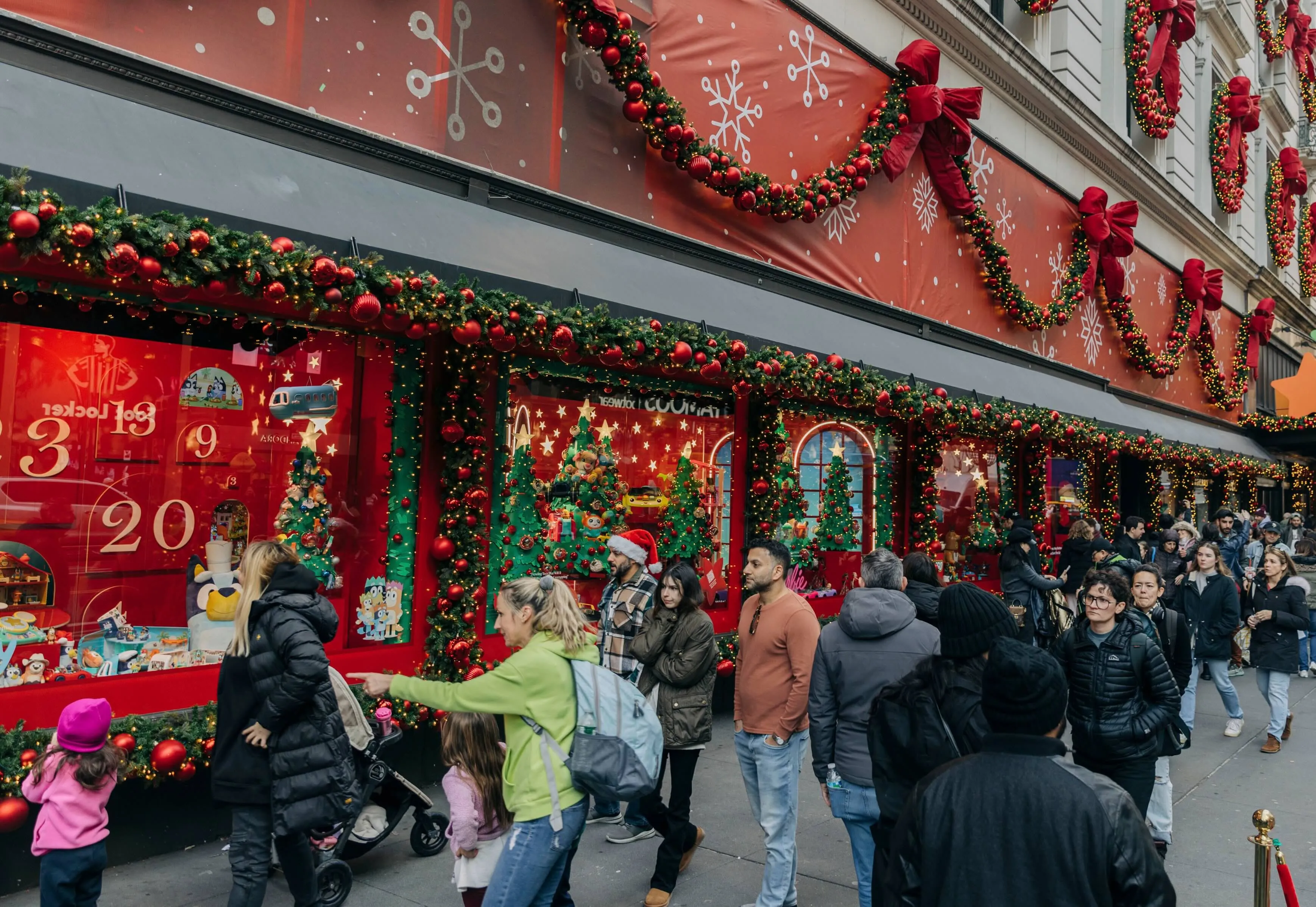 Holiday Shoppers Boost Spending as Consumer Resilience Persists