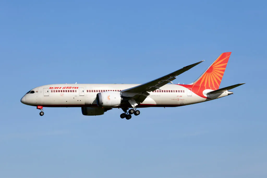 Boeing trading lower after crash in India involving a 787-8 Dreamliner