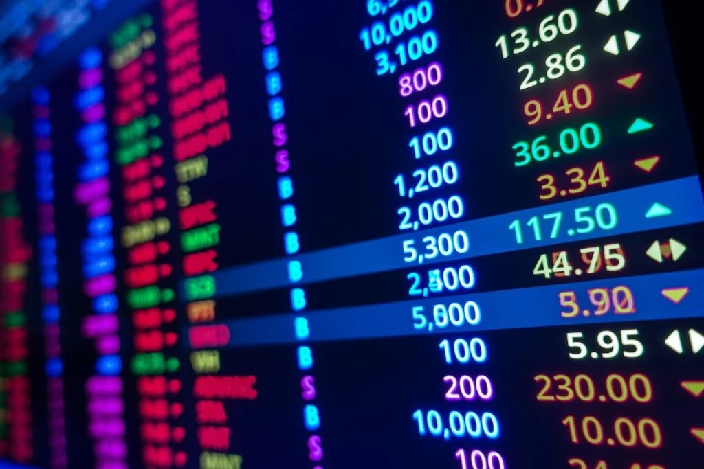 Oracle, GameStop, QMMM Holdings, UnitedHealth And Apple: Why These 5 Stocks Are On Investors' Radars Today