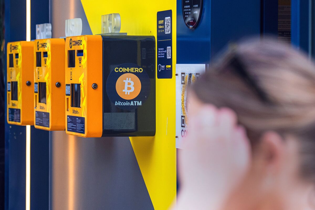 Crypto Markets Steady as Indicators Point to Weak Sentiment