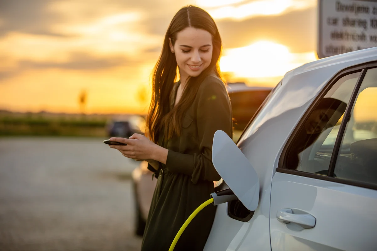 Rivian vs. Lucid: Only 1 of These EV Stocks Survives to 2030. Here's Which One.