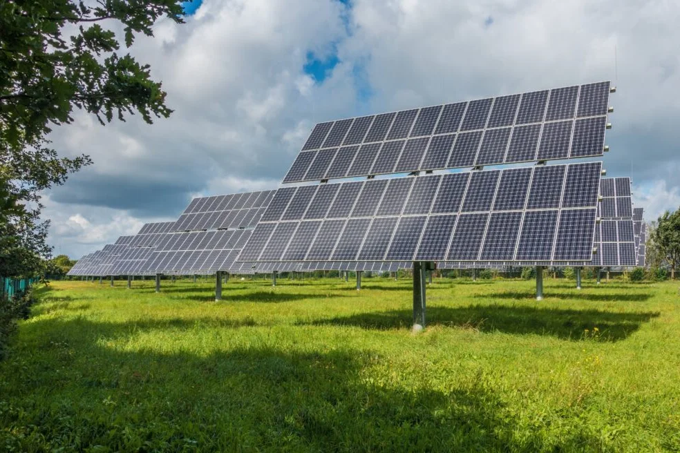 Solar Stocks Are Moving Lower Monday: What's Powering The Sell-Off?