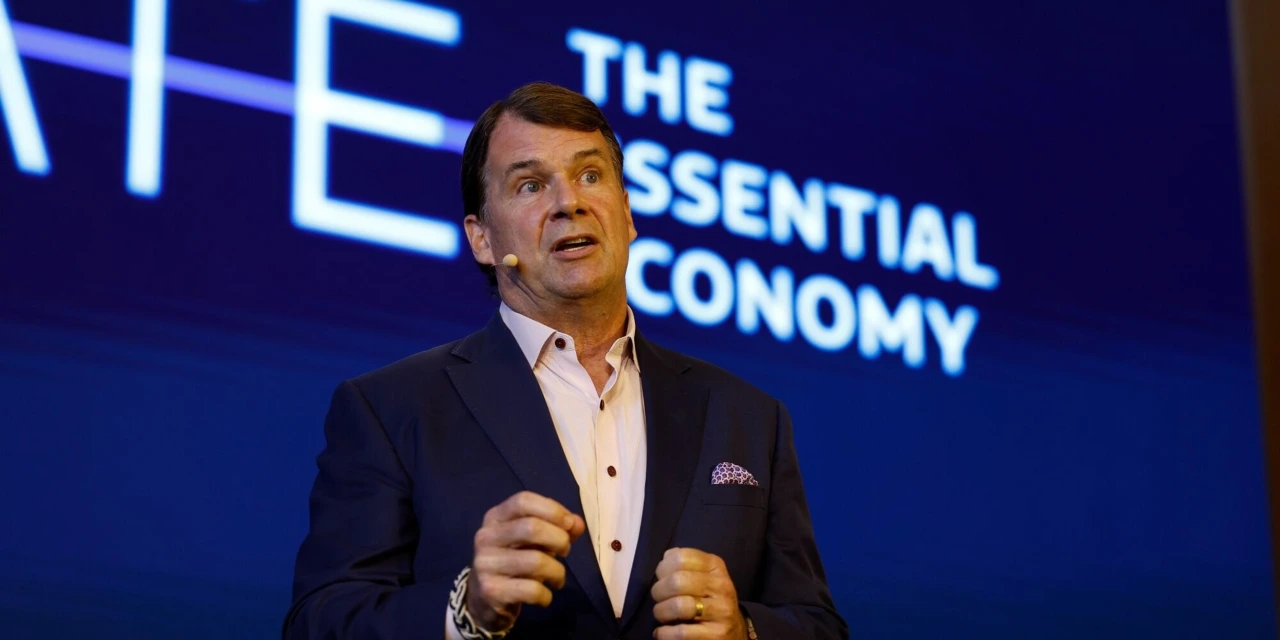 Ford and Renault Team Up in Europe to Compete Against Low-Price Chinese Cars